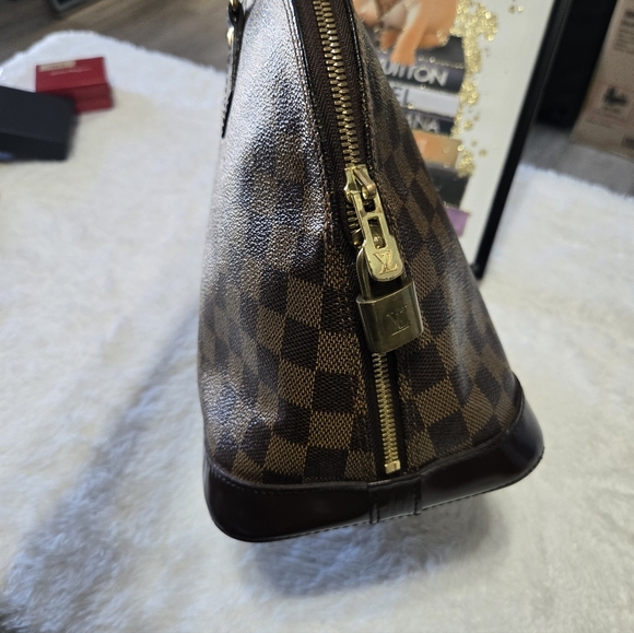 Louis Vuitton Damier Ebene Alma PM EUC - Picture 3 of 11